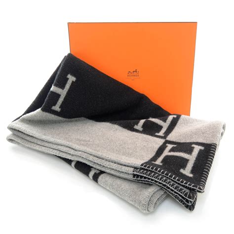 hermes avalon blanket colors